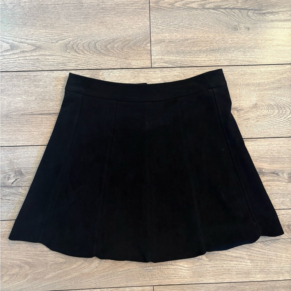 Dolce Vita Black Mini Skirt with Button Detail - Picture 2 of 3